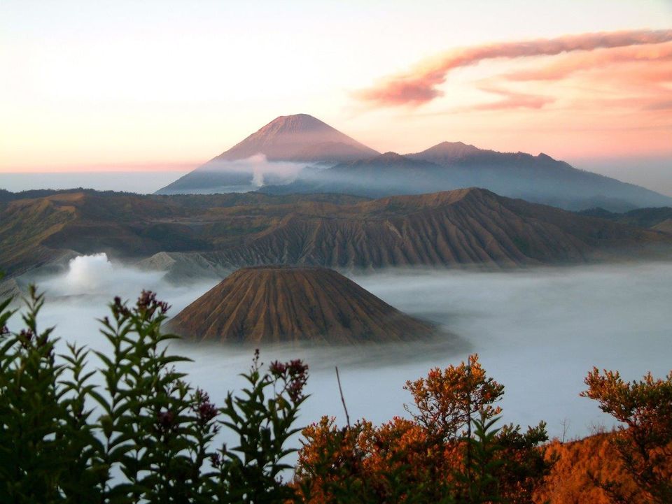 Zonsopgang bij Bromo vulkaan